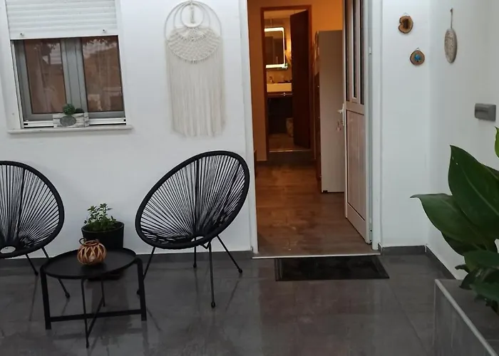 Achlia Beach Apartments 2